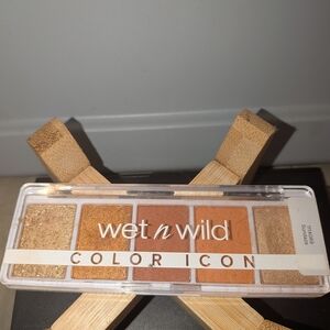 Wet n Wild Color Icon Eyeshadow Palette - Gold and Tan Hues